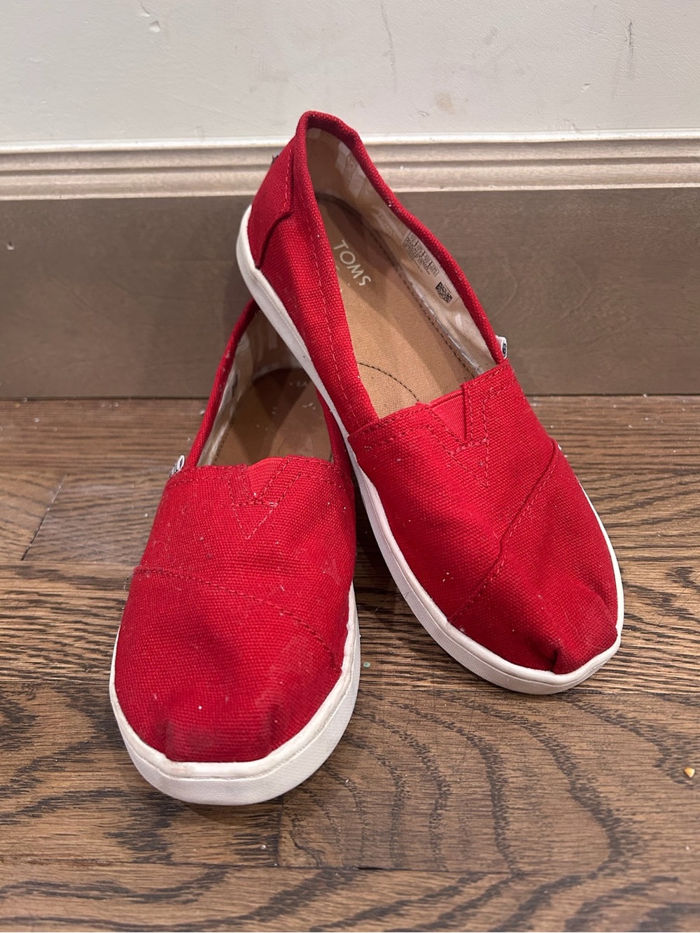 Tom's Kids Sz 1.5 Red Alpargata Slip On Canvas Shoes Ecofriendly Ethical Casual